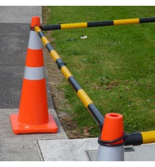 Koni ve Dikme Barikatı