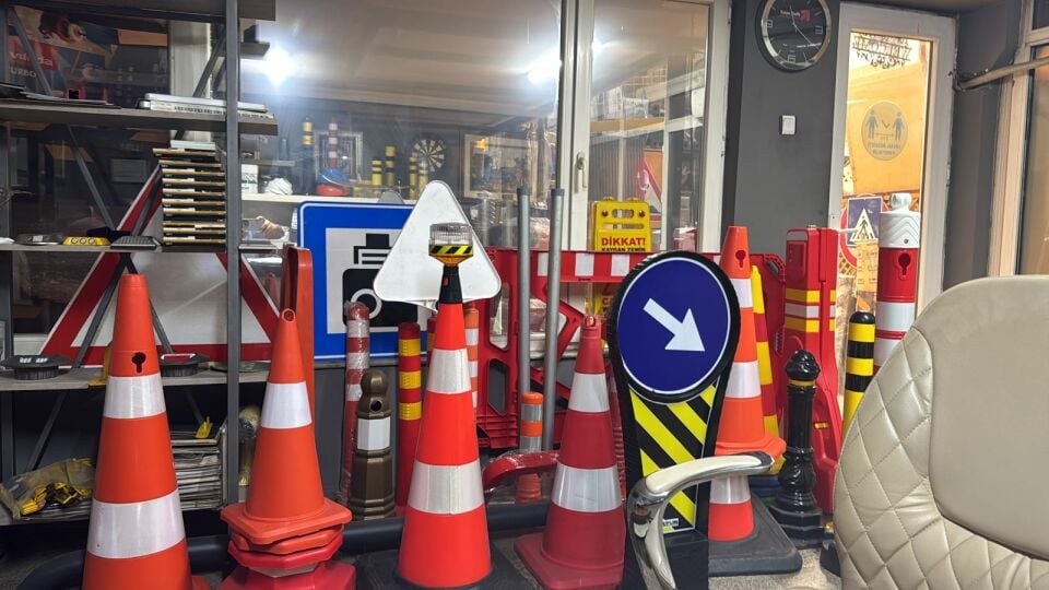 90 cm  Koni Trafik Konisi Plastik Trafik Duba Reflektör Koni Otopark Dubası